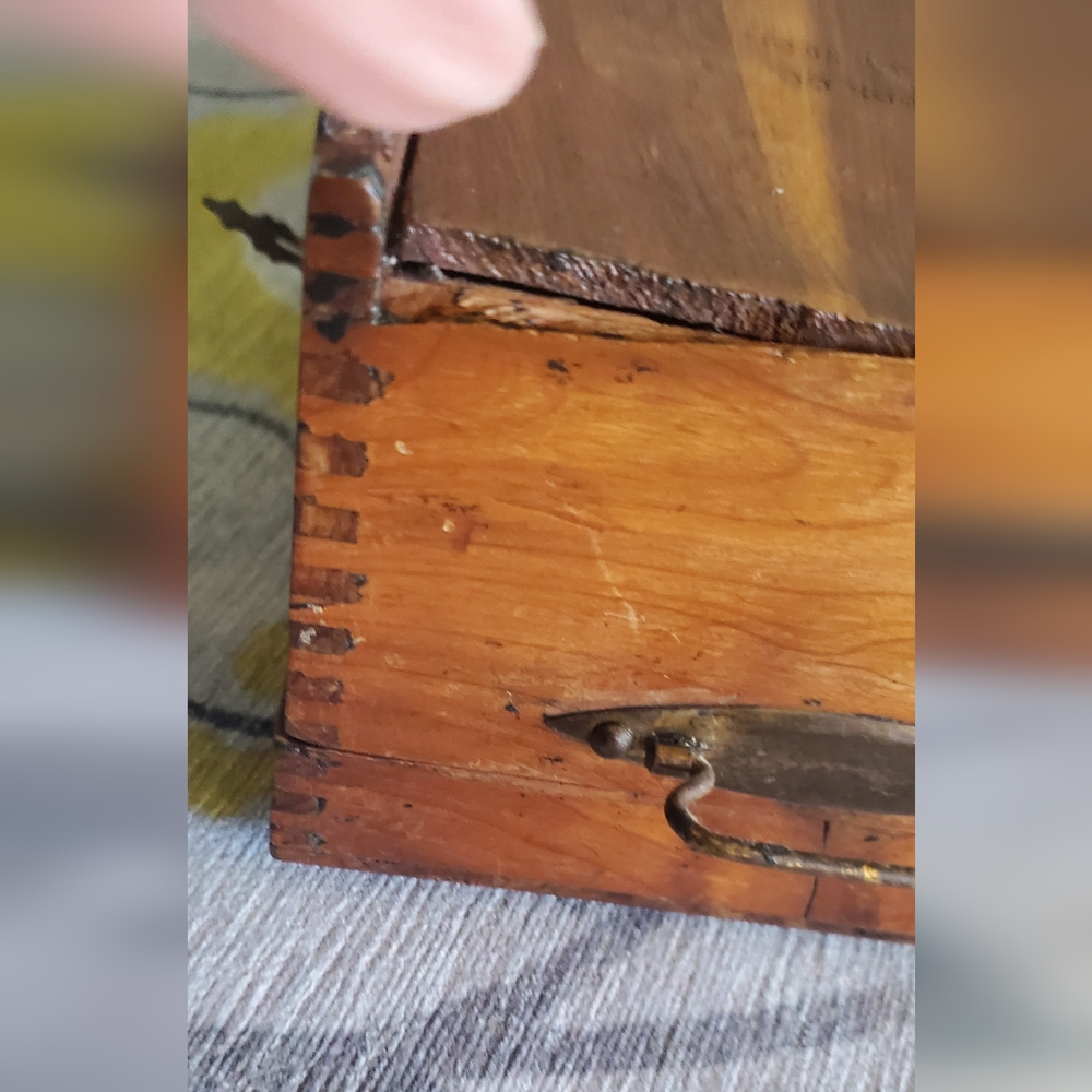 McGraw Company Wooden Keepsake  Box with Metal Accents VINTAGE - Picture 6 of 8